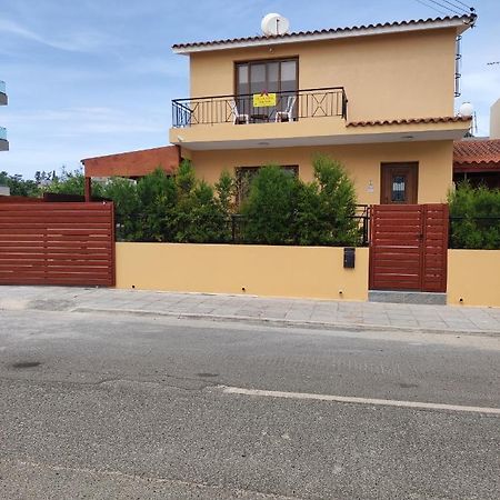 Villa Rina Пафос Екстериор снимка