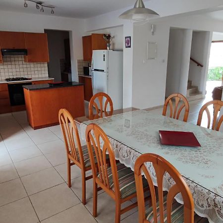 Villa Rina Пафос Екстериор снимка