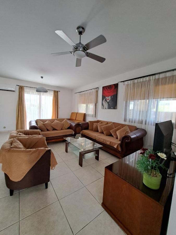 Villa Rina Пафос Екстериор снимка