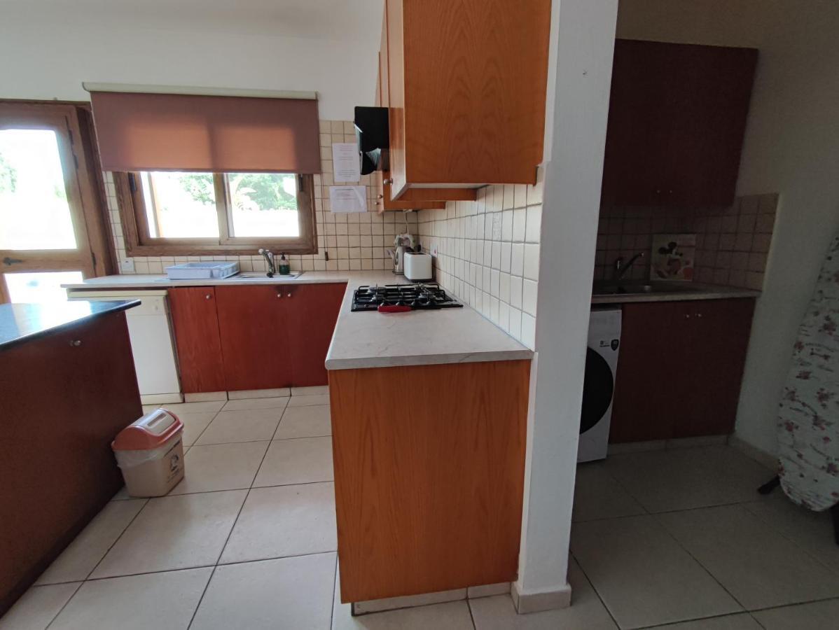 Villa Rina Пафос Екстериор снимка