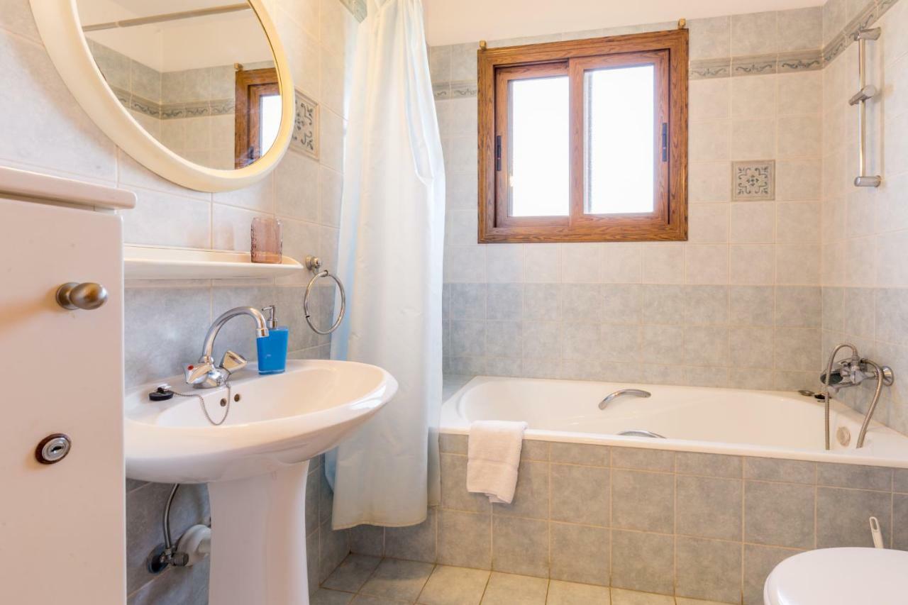 Villa Rina Пафос Екстериор снимка