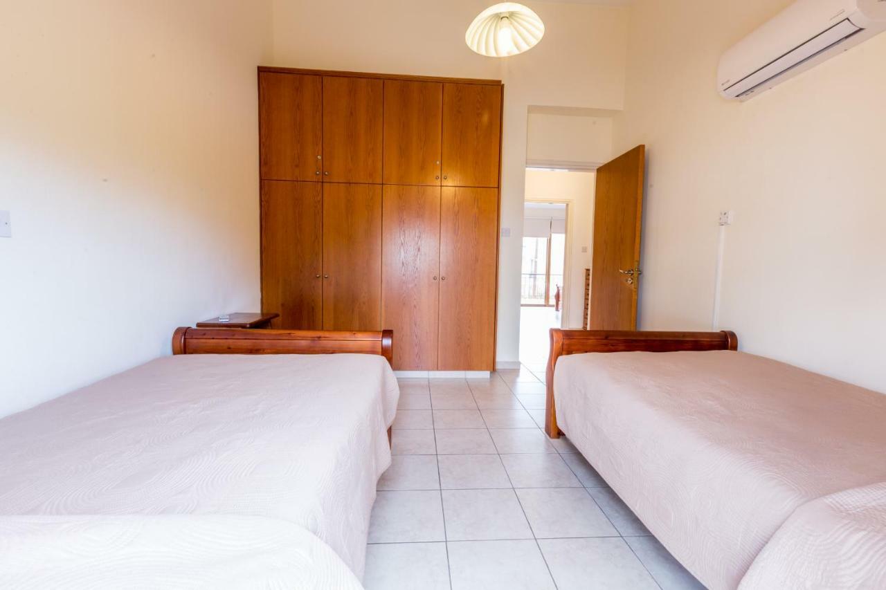 Villa Rina Пафос Екстериор снимка