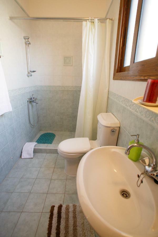 Villa Rina Пафос Екстериор снимка