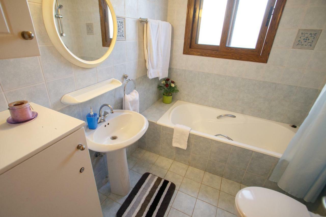 Villa Rina Пафос Екстериор снимка